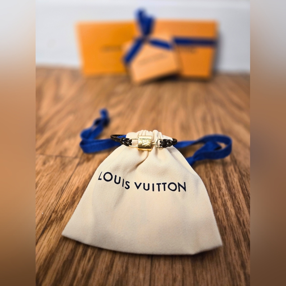 LOUIS VUITTON Padlock Bracelet